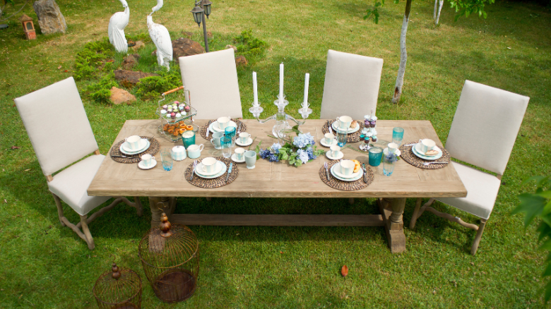 Materials for Outdoor Dining Tables: Pros & Cons