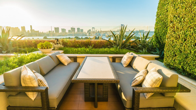 Luxury Outdoor Furniture: What Makes It Special?