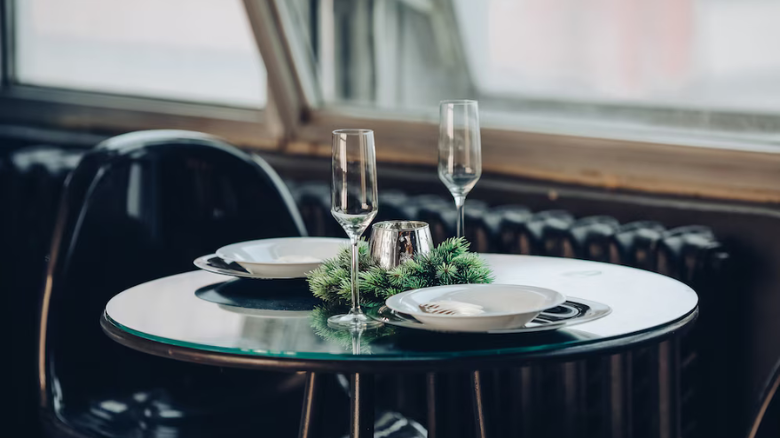 The Pros and Cons of Glass-Top Furniture